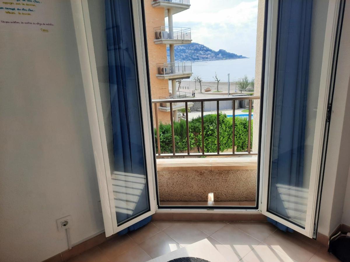 Castell Joncar,30 M De La Playa, 1Era Linea De Mar, Vista Al Mar Apartment Росес Екстериор снимка